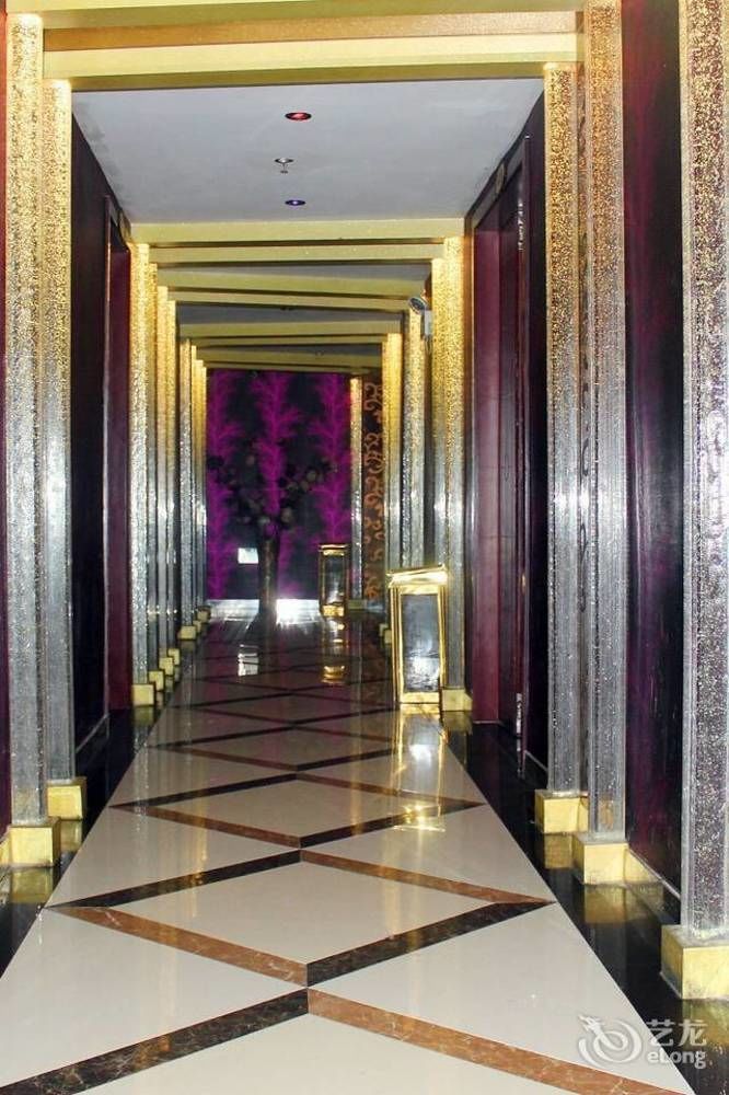 Chengdu Ronghome Hotel Exteriér fotografie